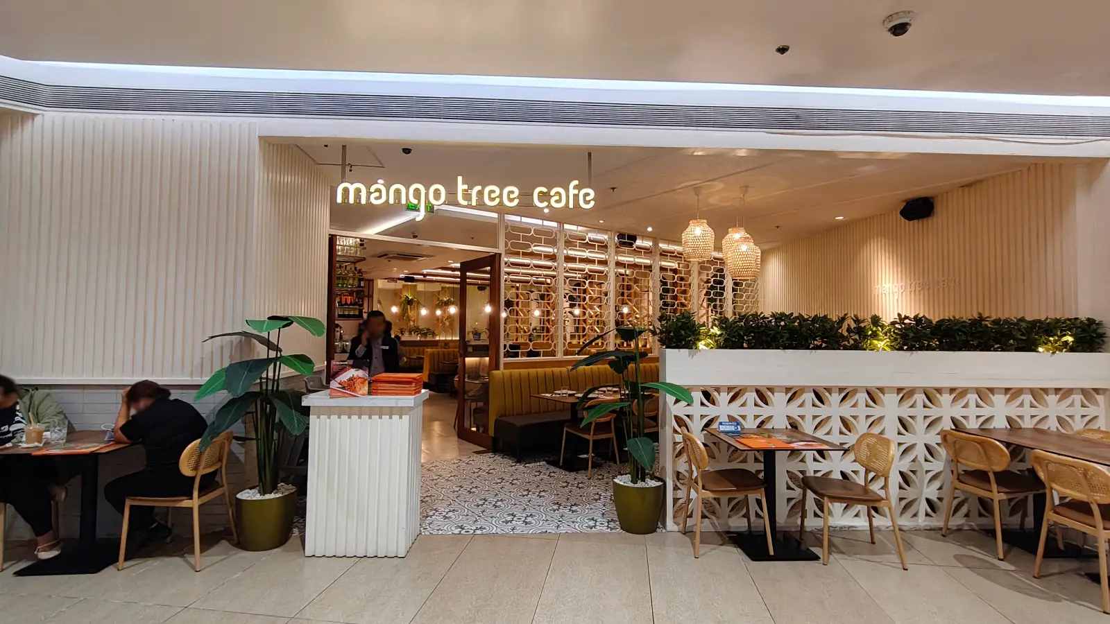 MANGO TREE in Gateway Mall